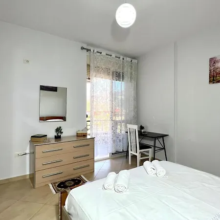 Noah 2 Bedrooms With Free Parking 50 M From Center * Vlorë