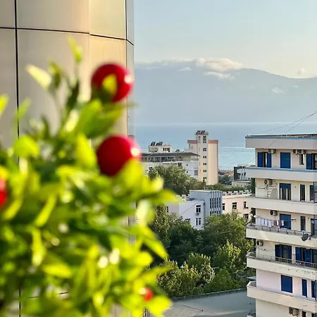 Noah 2 Bedrooms With Free Parking 50 M From Center Lägenhet *