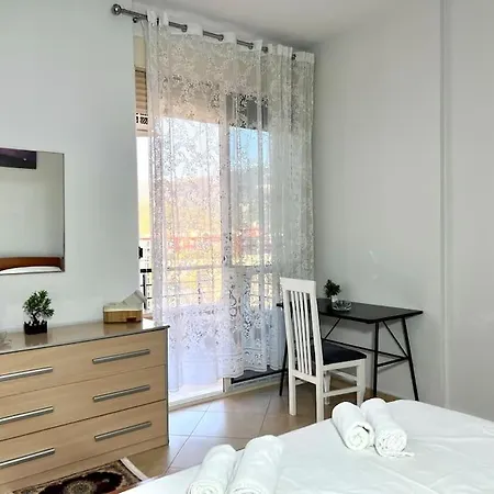 Noah 2 Bedrooms With Free Parking 50 M From Center Apartment Vlore