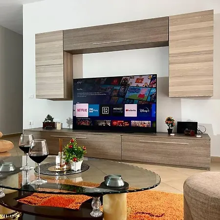 Apartment Noah 2 Bedrooms With Free Parking 50 M From Center