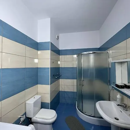 Noah 2 Bedrooms With Free Parking 50 M From Center *