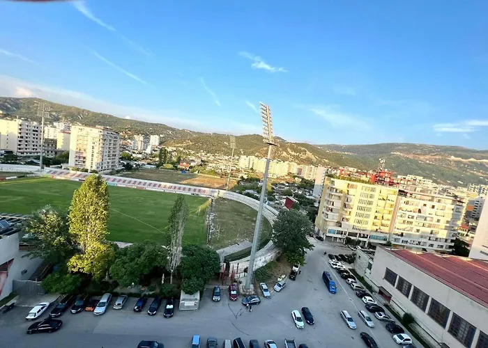 Noah 2 Bedrooms With Free Parking 50 M From Center *